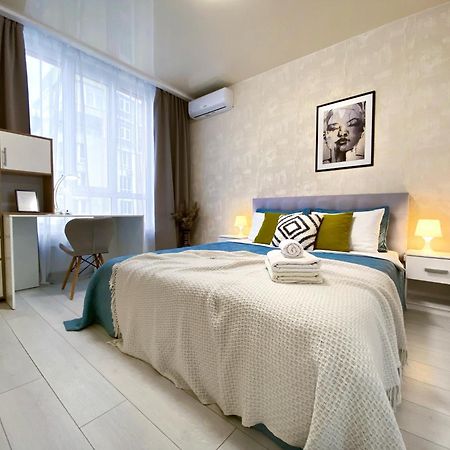 Затишна І Тепла Квартира, Метро Лівобережна, Мвц, Інститут Серця Kiev Luaran gambar